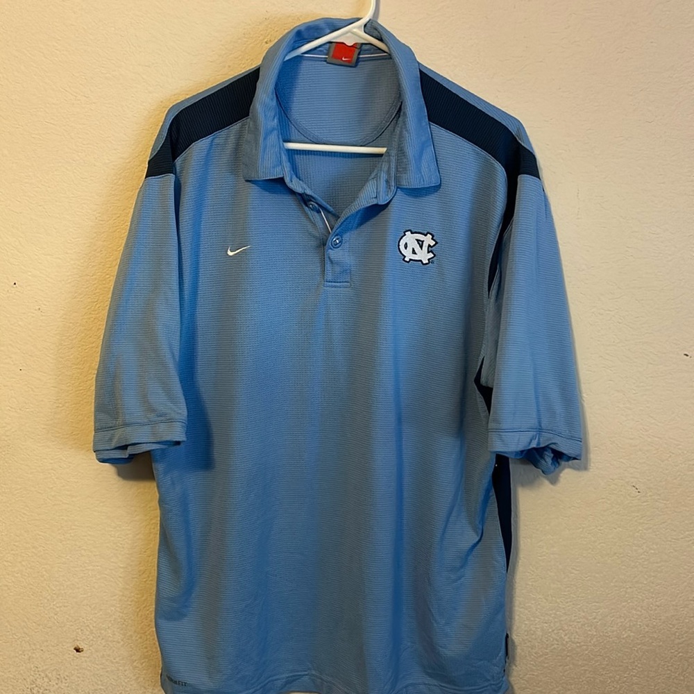 North Carolina Tar Heels Nike Polo shirt